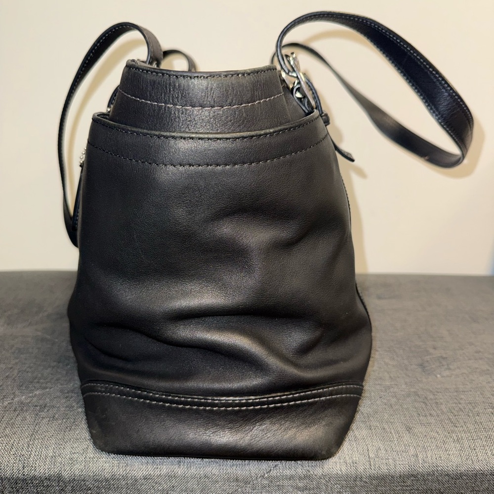 Coach Vintage SoHo Hampton Black Y2K Leather Tote F10288 - Picture 4 of 16